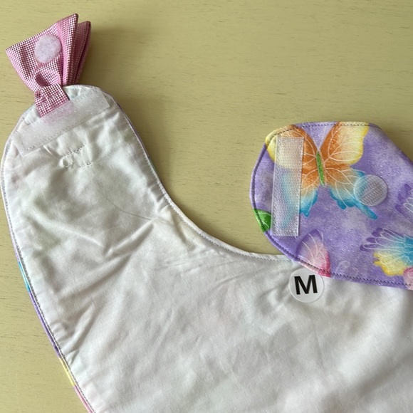 Designer Dog Capes with Bowties - Picture 7 of 8